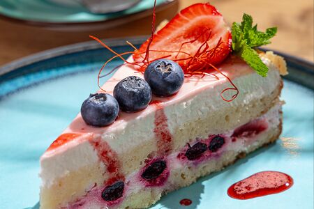 Ягодный торт