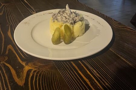 Бефстроганов из говядины с картофельным пюре