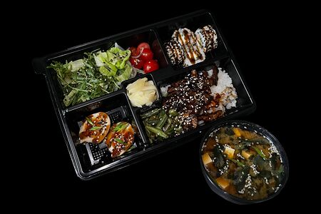 Бенто с говядиной