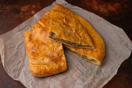 Пирог мясной с картофелем