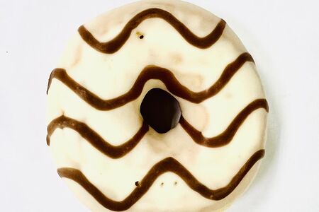 Донат карамельный