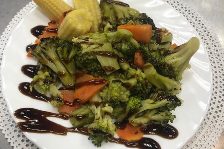 Овощи на пару с соусом терияки