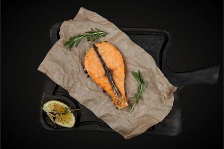 Стейк из лосося с рисом