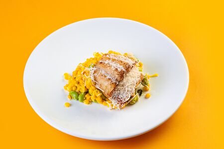 Судак в мисо-соусе с ризотто со сливочным соусом