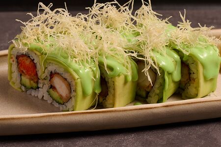 Ролл Зеленый дракон