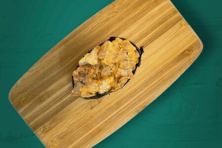 Гункан с угрем