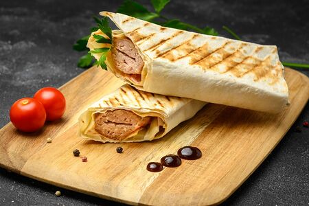 Люля-кебаб в лаваше