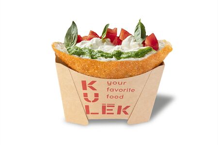 Страчателла и томаты с соусом песто