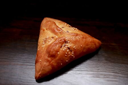 Хачапури с ветчиной и сыром