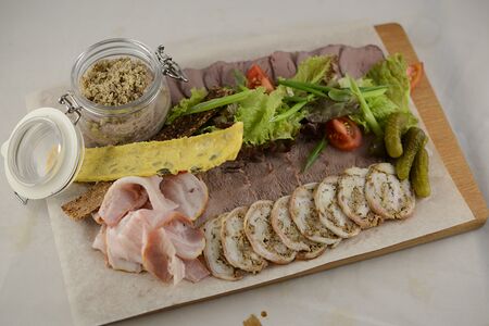 Мясное ассорти