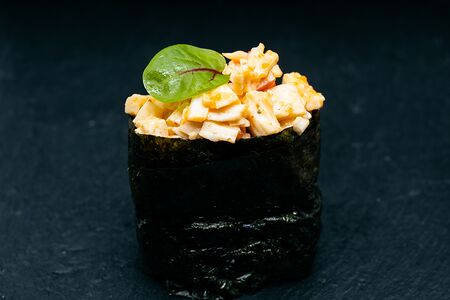 Гункан Спайси краб