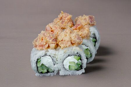 Острый ролл с тунцом 