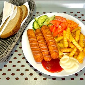 Сосиски с гарниром
