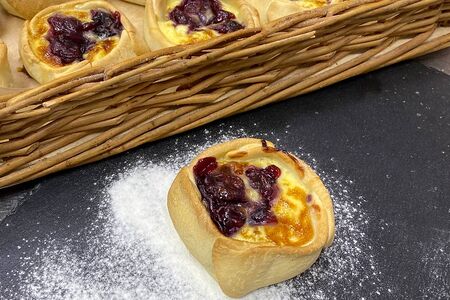 Перепечки с вишней