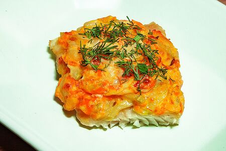 Треска под овощным жульеном