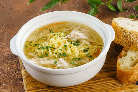 Домашний суп с лапшой