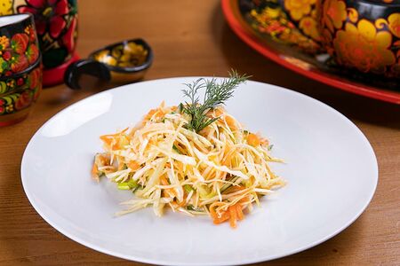 Салат из свежей капусты