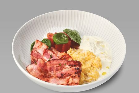 Скрэмбл с беконом