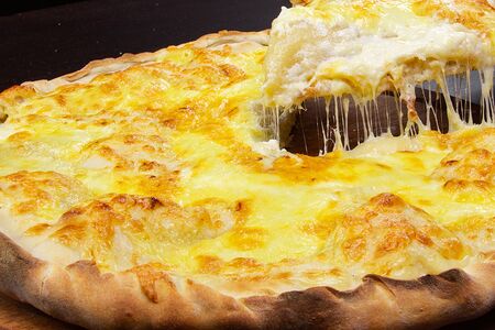 Двойная пицца Кватра формаджио