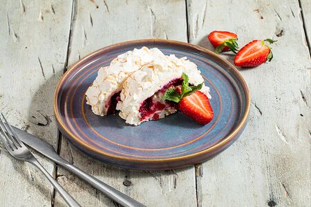 Меренговый рулет