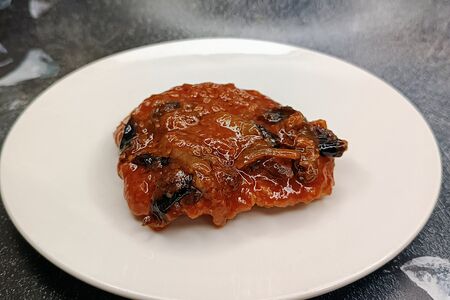 Свинина с черносливом