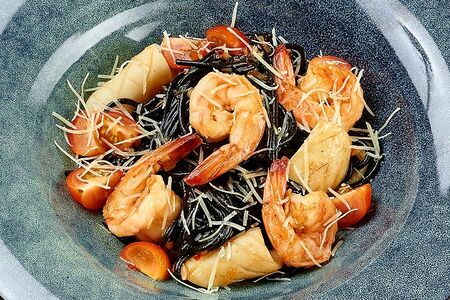 Спагетти нери с морепродуктами
