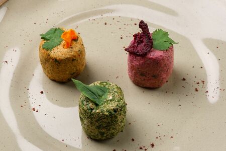 Ассорти пхали