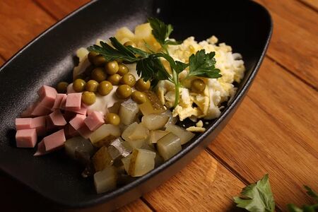 Оливье с говядиной