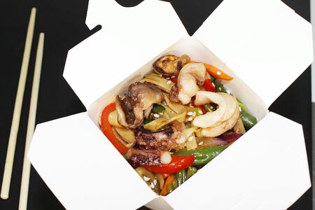 Лапша-вок с морепродуктами