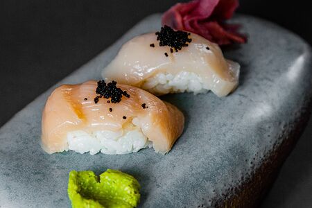 Суши гребешок