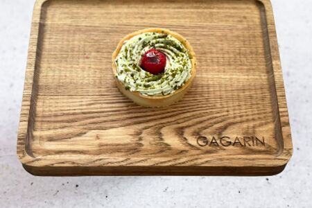 Тарталетка Фисташка-малина