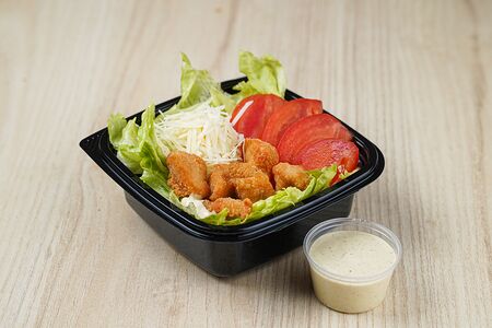 Салат Цезарь с курицей