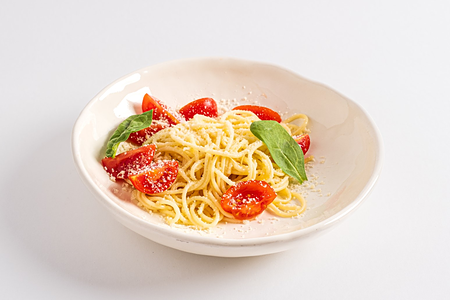 Спагетти со сливочным маслом и сыром