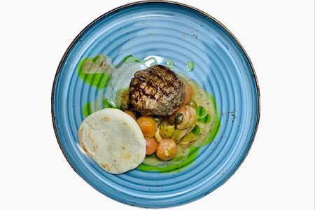 Нежный стейк из говядины по-сицилийски