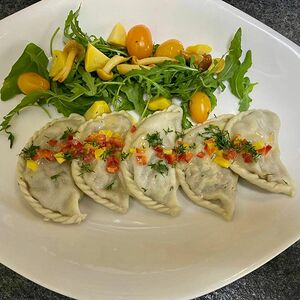Вареники с картофелем и грибами по-украински