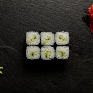 Ролл с огурцом