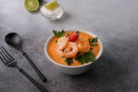 Суп Том Ям кунг