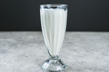 Ванильный молочный коктейль