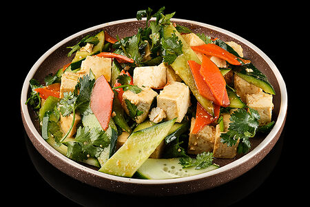 Салат с тофу