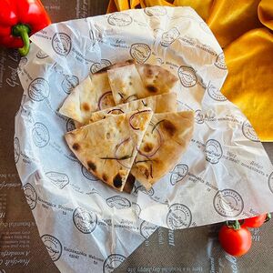 Фокачча с луком и розмарином