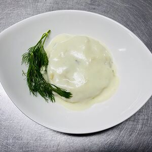 Куриное филе в сырном соусе