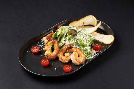 Цезарь с креветками гриль