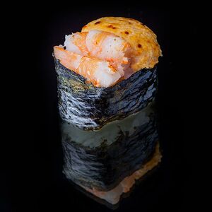 Запеченный гункан с креветкой