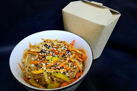 Фунчоза со свининой