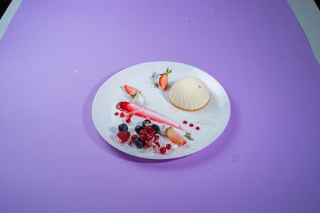 Холодный черничный десерт