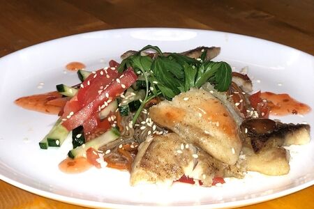 Салат Окунь по-азиатски