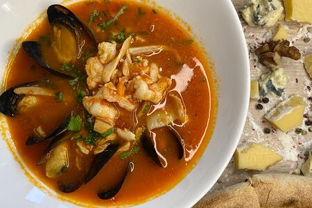 Суп с морепродуктами