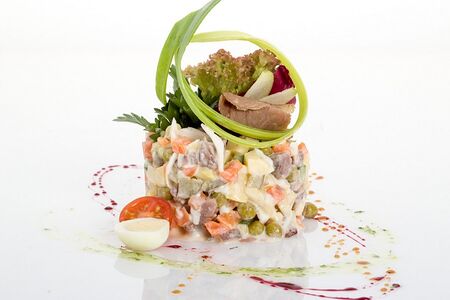 Оливье с телятиной