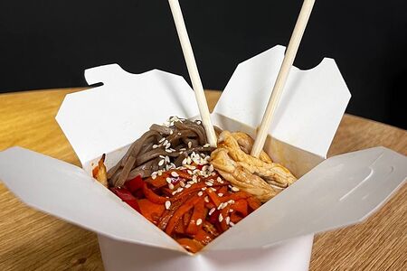 Гречневая лапша с курицей