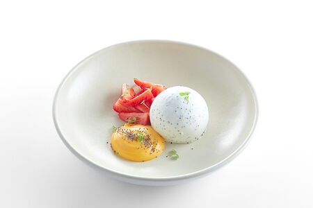 Кокосовая панна котта с маком и кремом лимончетто